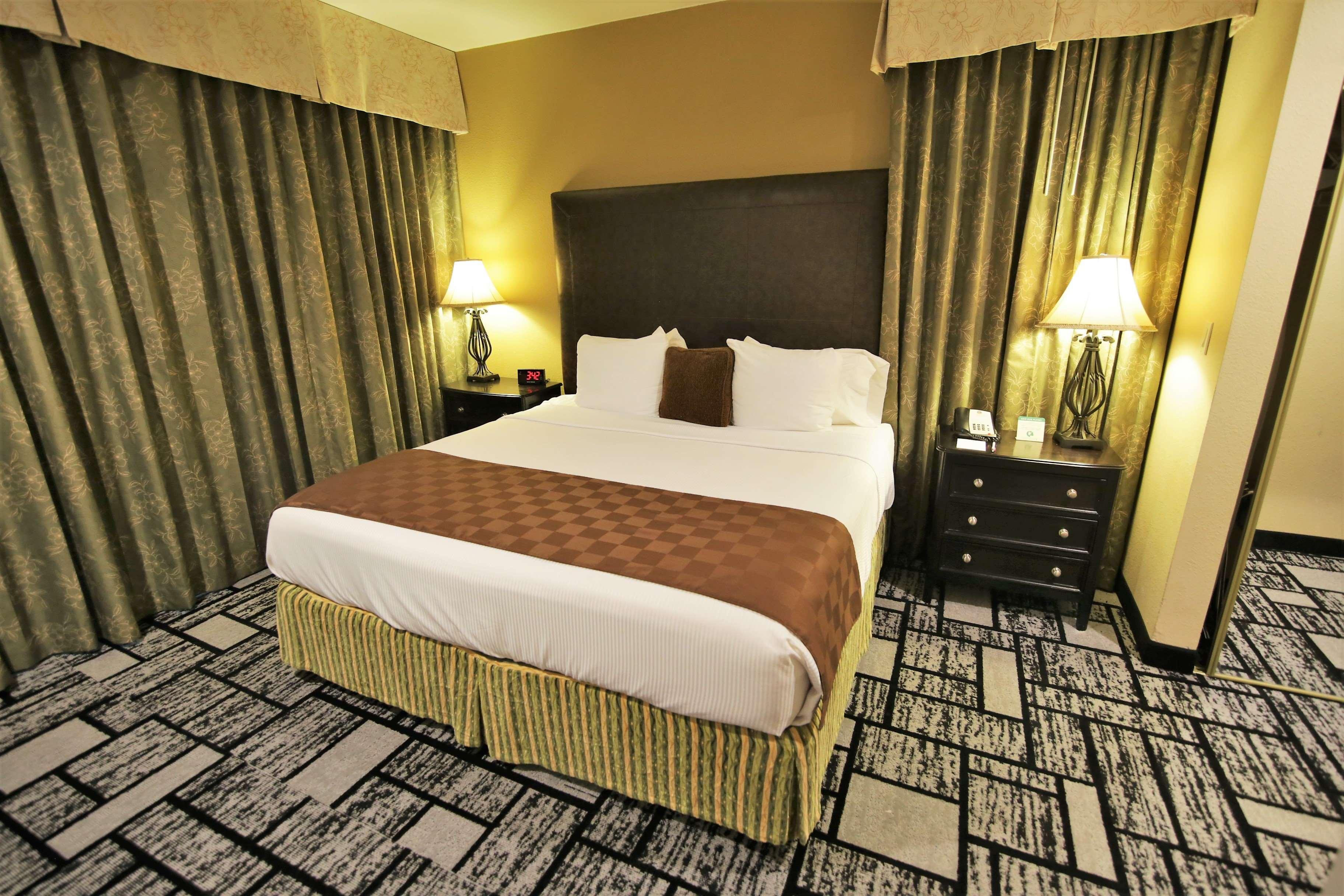 Western Meridian & Suites, Anaheim-orange 3*